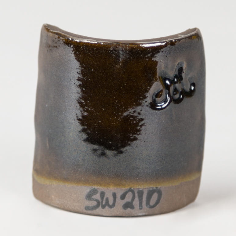 sw-210_dark_clay_web.jpg
